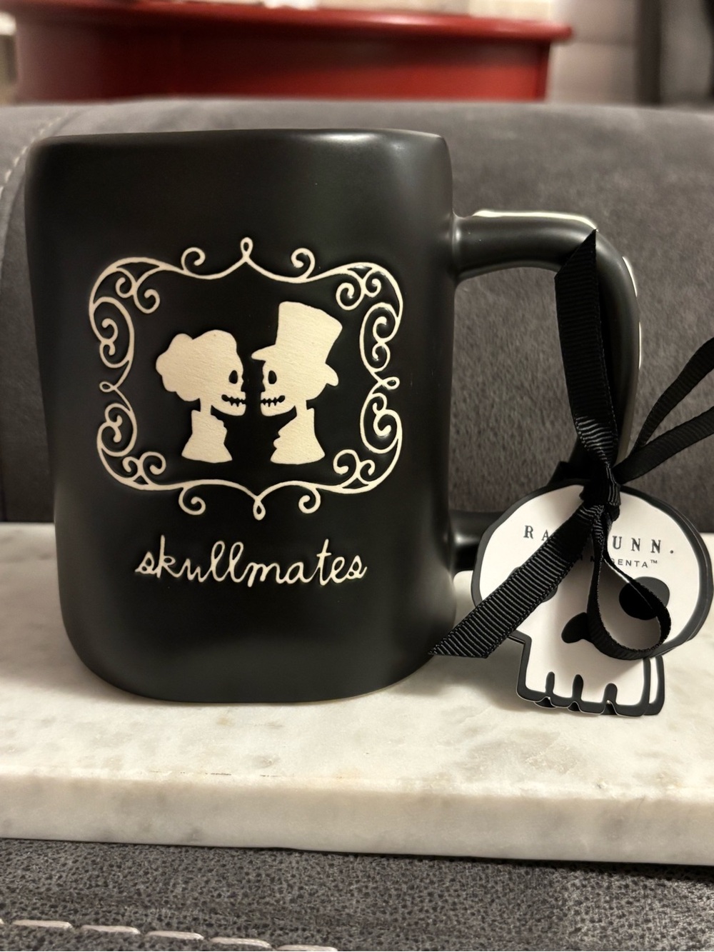 💀 Gorgeous Rae Dunn Black "Skullmates" Ceramic Mug 💀